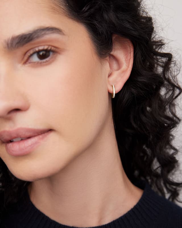 Jennifer Fisher 18k Link Huggie With Pavé Diamonds 18K Yellow Gold