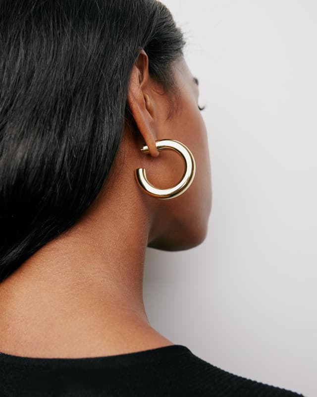 Jennifer Fisher 1" Jamma Mini Hoops Yellow Gold