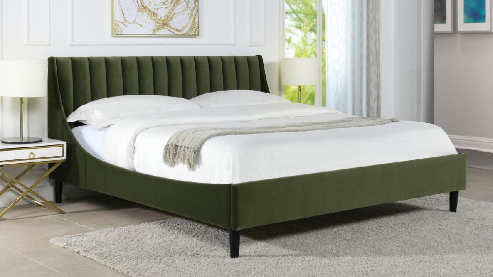Jennifer Taylor Home Aspen Vertical Tufted Headboard Platform Bed Set