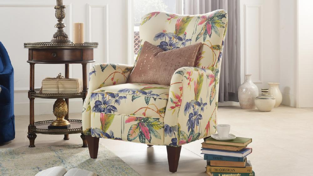 Jennifer Taylor Home Paradise Upholstered Arm Chair Off-White/Floral