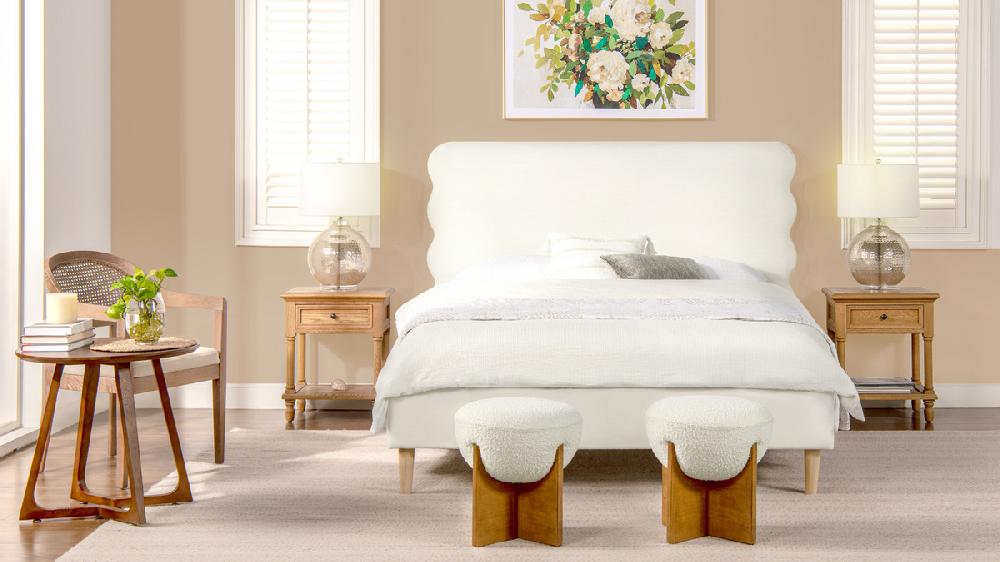 Jennifer Taylor Home Stockholm Modern Wavy Headboard Platform Bed Queen Antique White