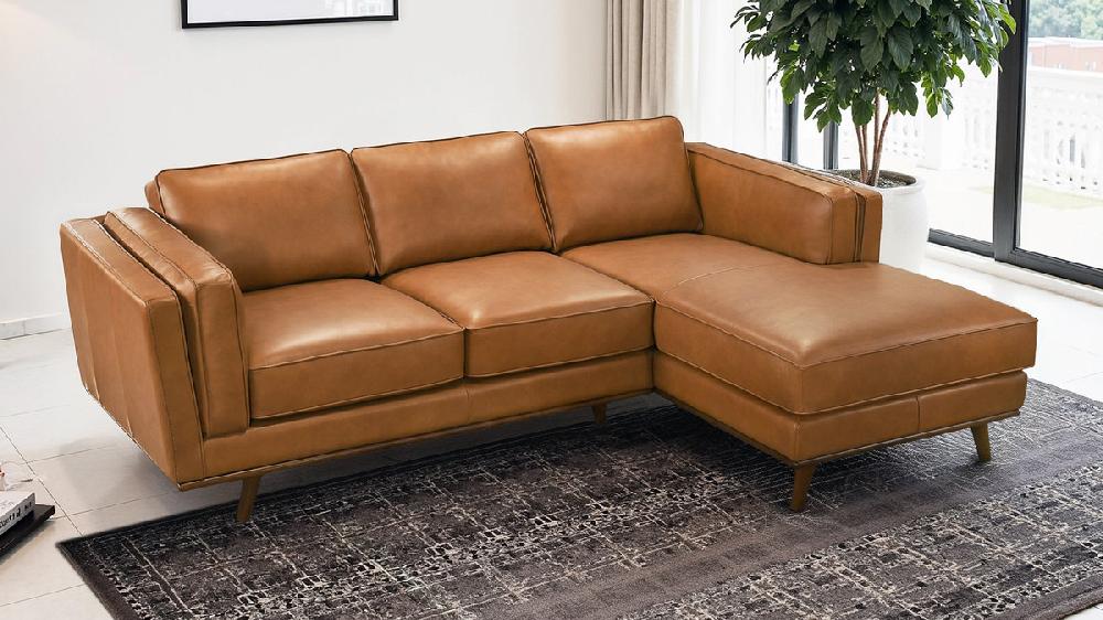 Jennifer Taylor Home Zevon 90.9" Genuine Leather Right-Facing Sectional Sofa With Chaise