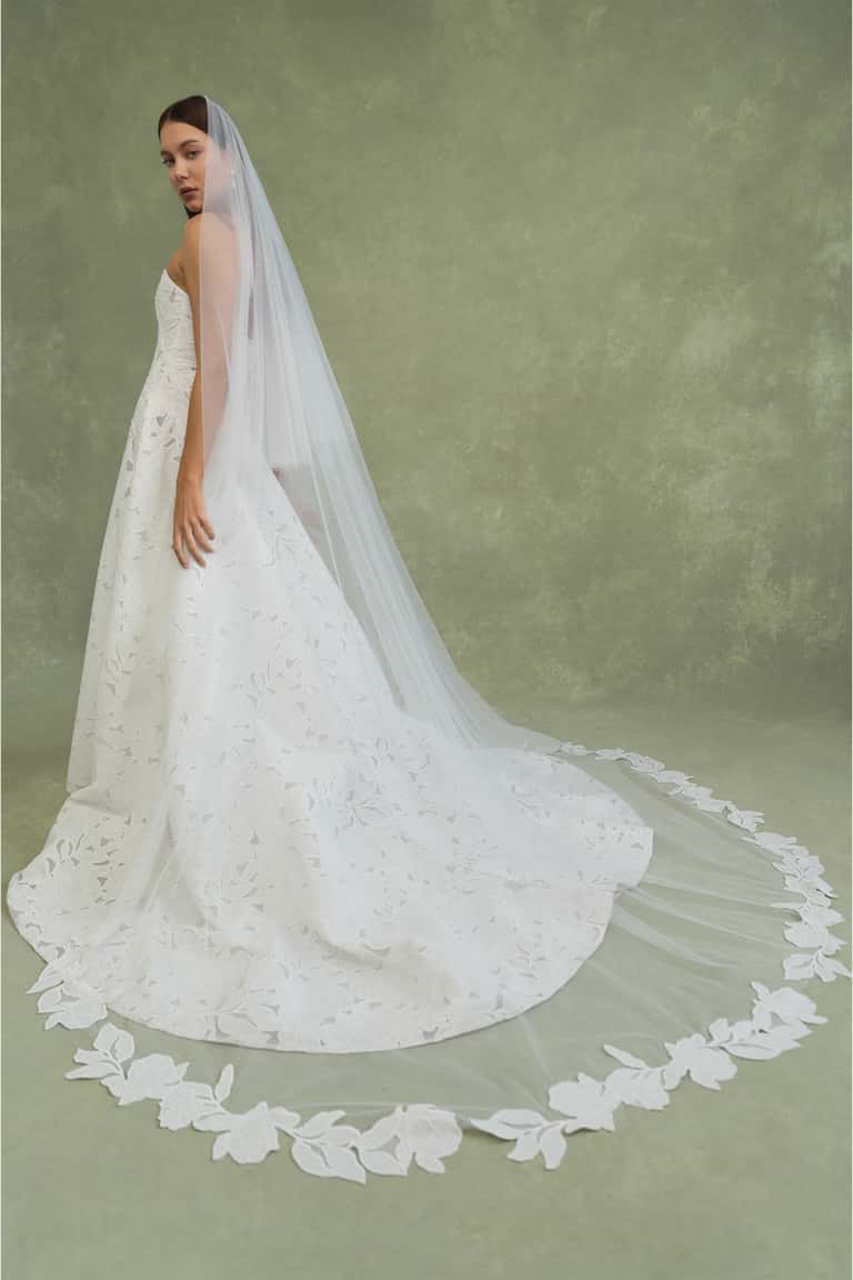 Jenny Yoo Brody Veil Ivory