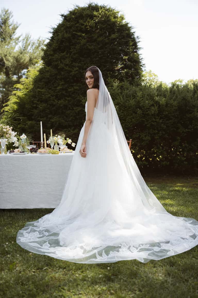 Jenny Yoo Lorelai Veil Ivory