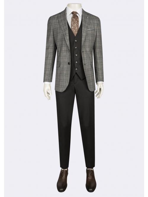 jeordie's Suit with vest