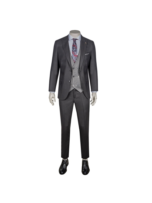jeordie's Suit with vest