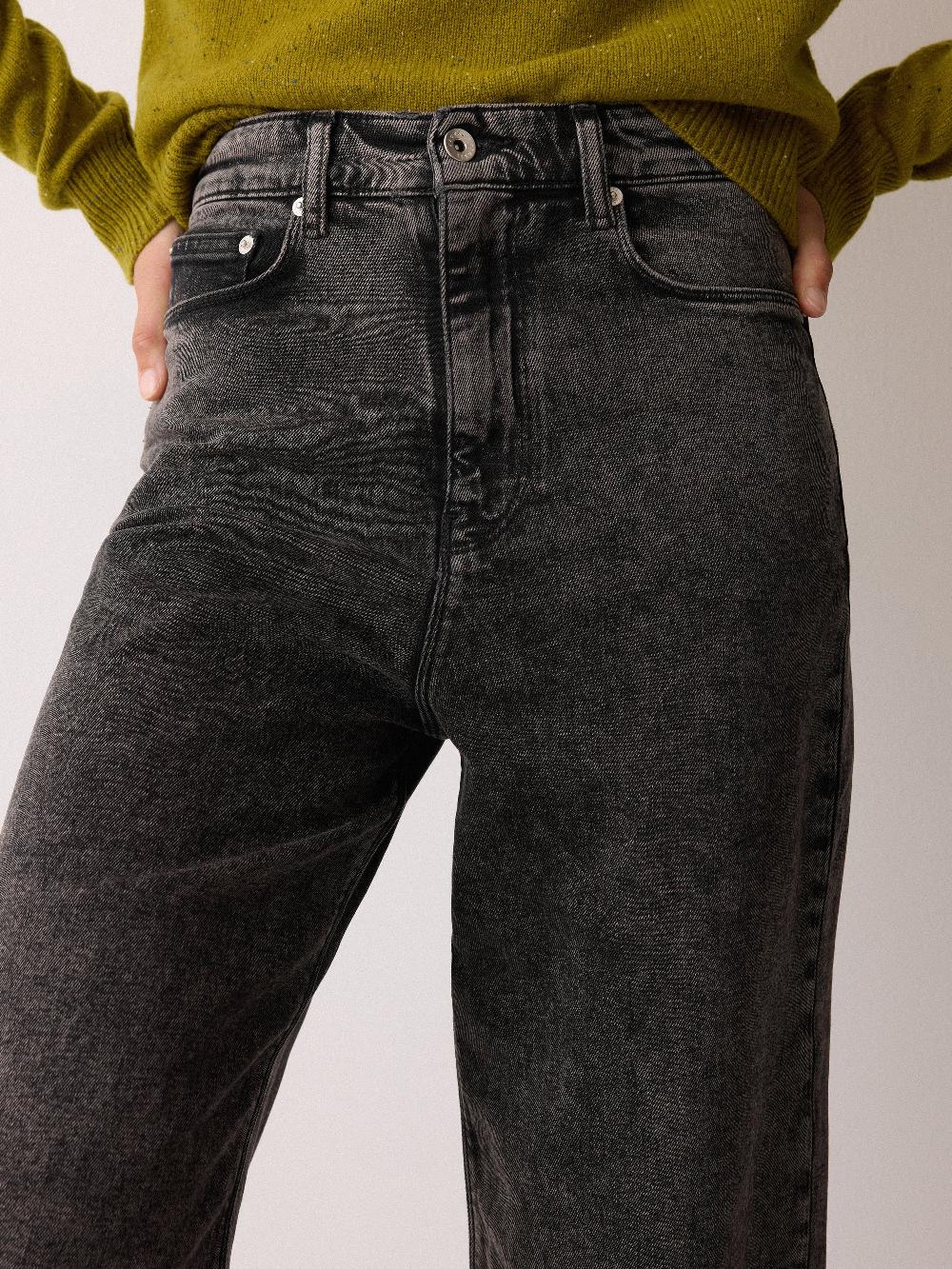 Jigsaw Blair Turn Up Jean Black Snow Wash