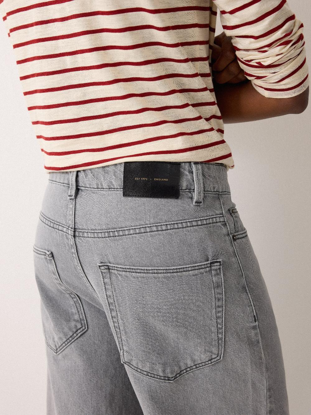 Jigsaw Carter Straight Leg Jean Grey