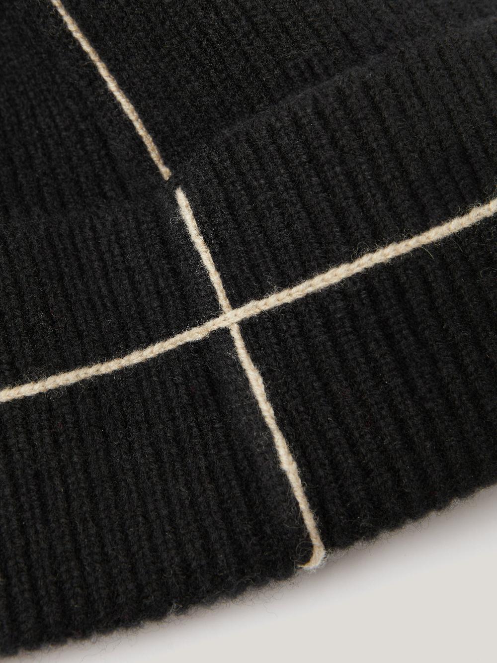Jigsaw Contrast Stitch Beanie Black