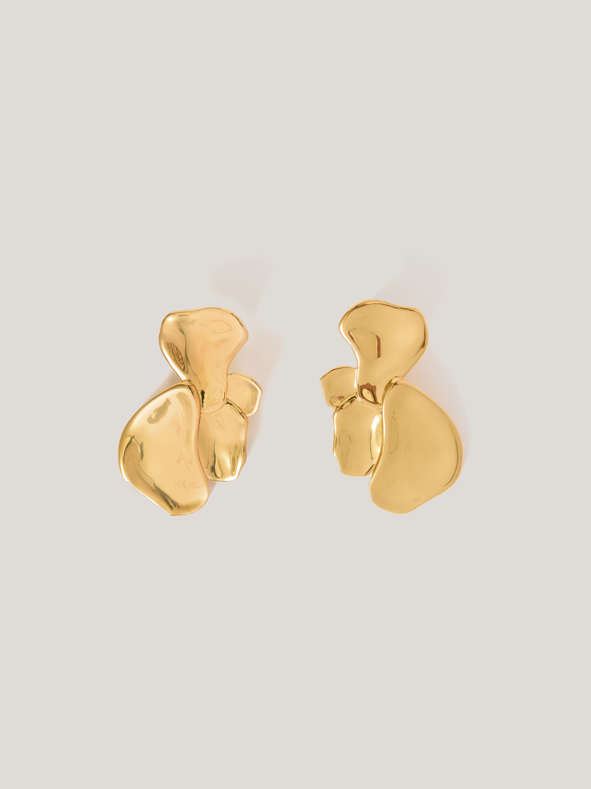 jigsaw Deconstructed Petals Earring Gold