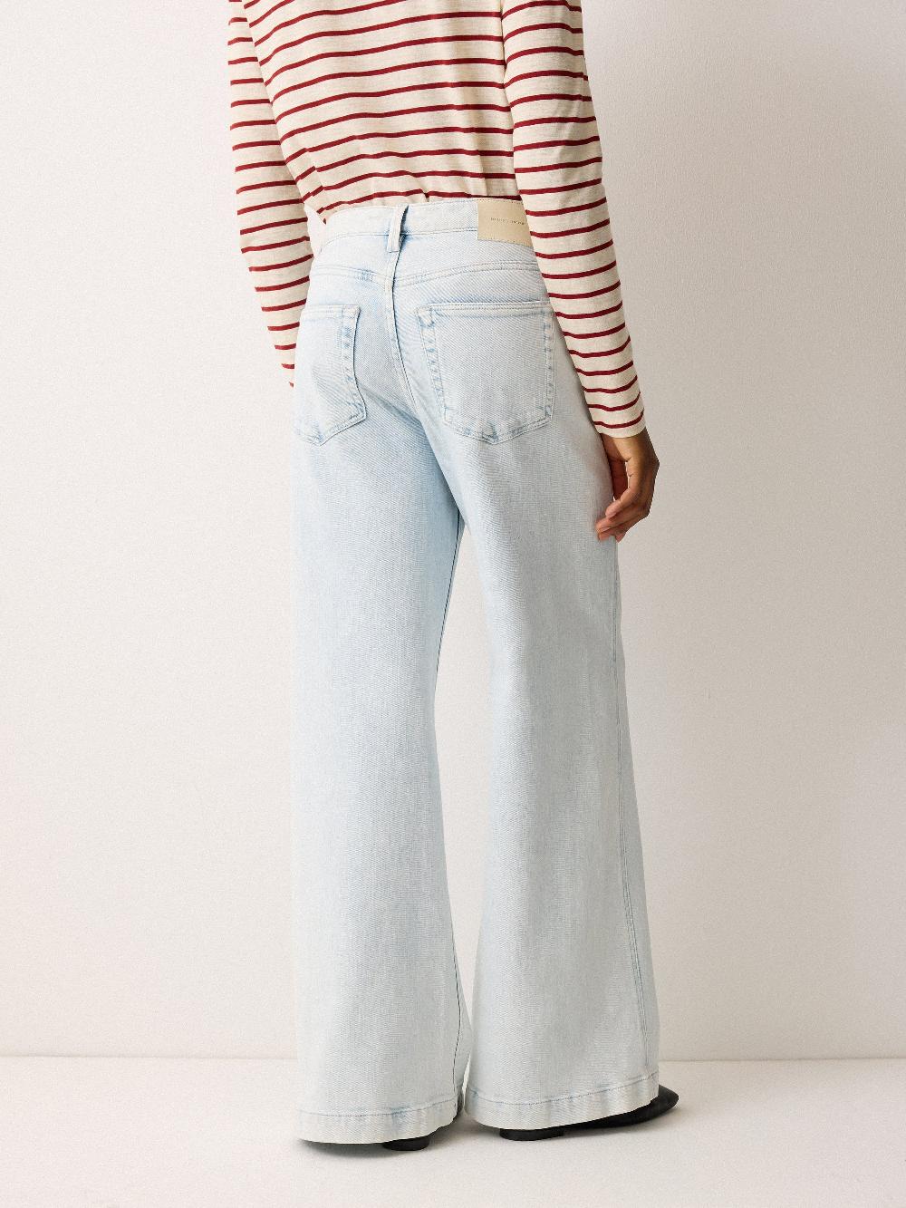 Jigsaw Keller Seam Detail Jean Light Blue Wash