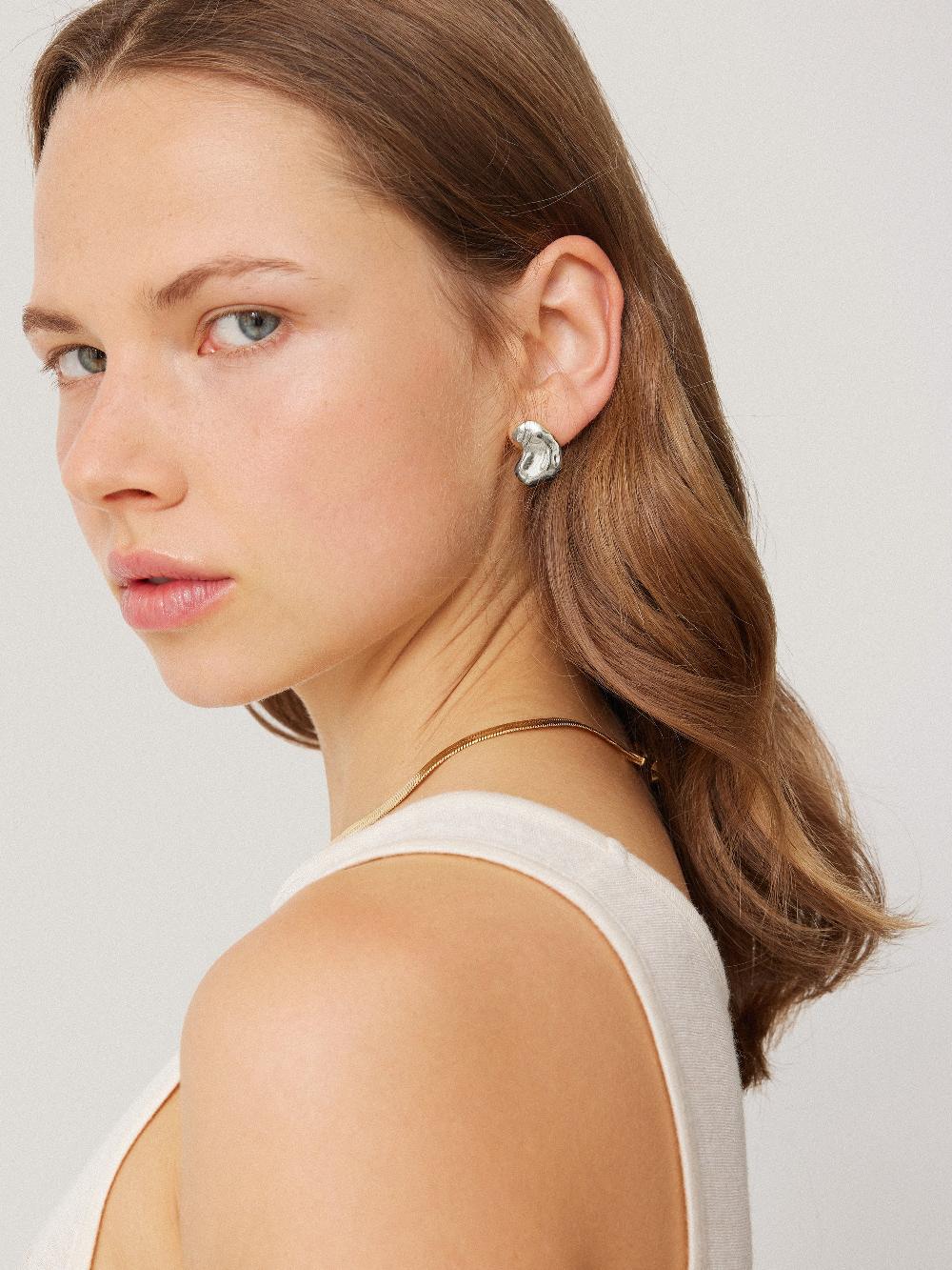 Jigsaw Molten Stud Earring SILVER