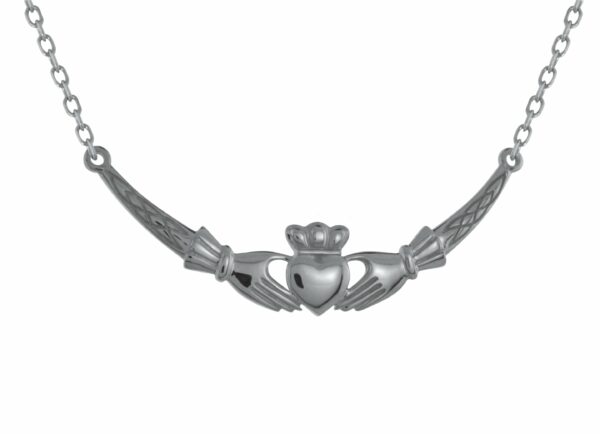 jmh 8223 Claddagh Pendant