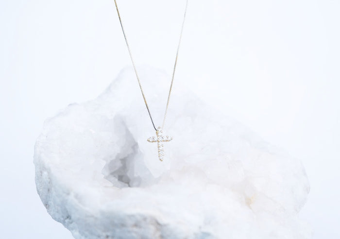 Jnb Diamond Cross With Box Chain