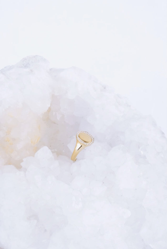 Jnb Diamond Halo Signet Ring