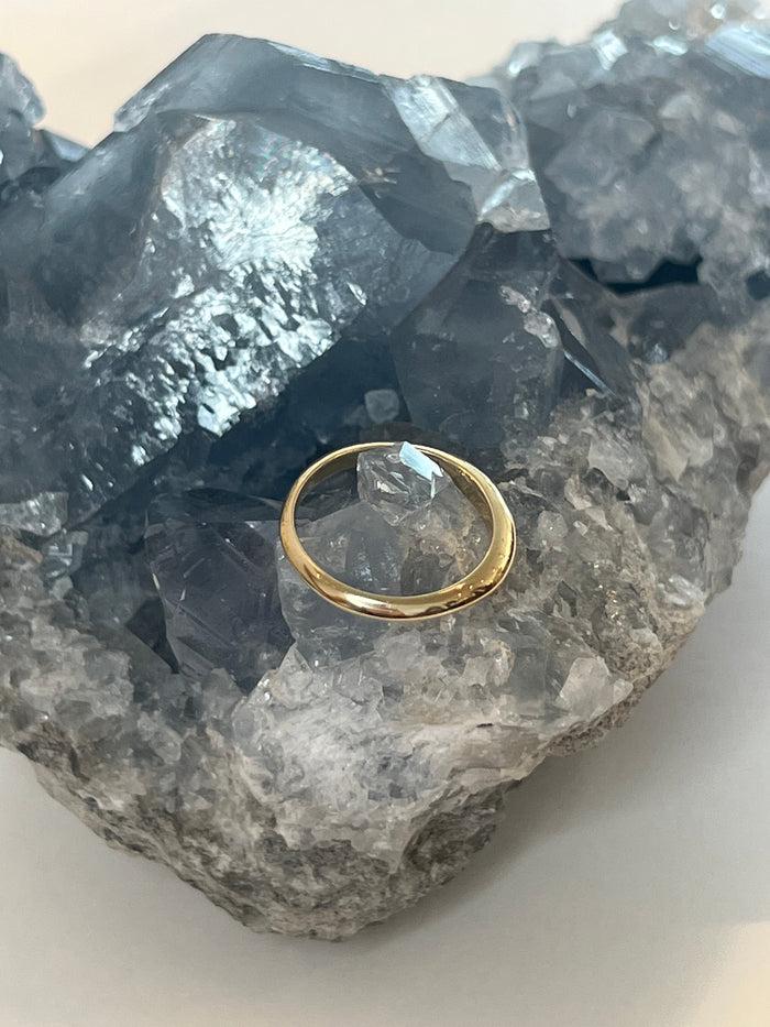 jnb Knife Edge Gold Band