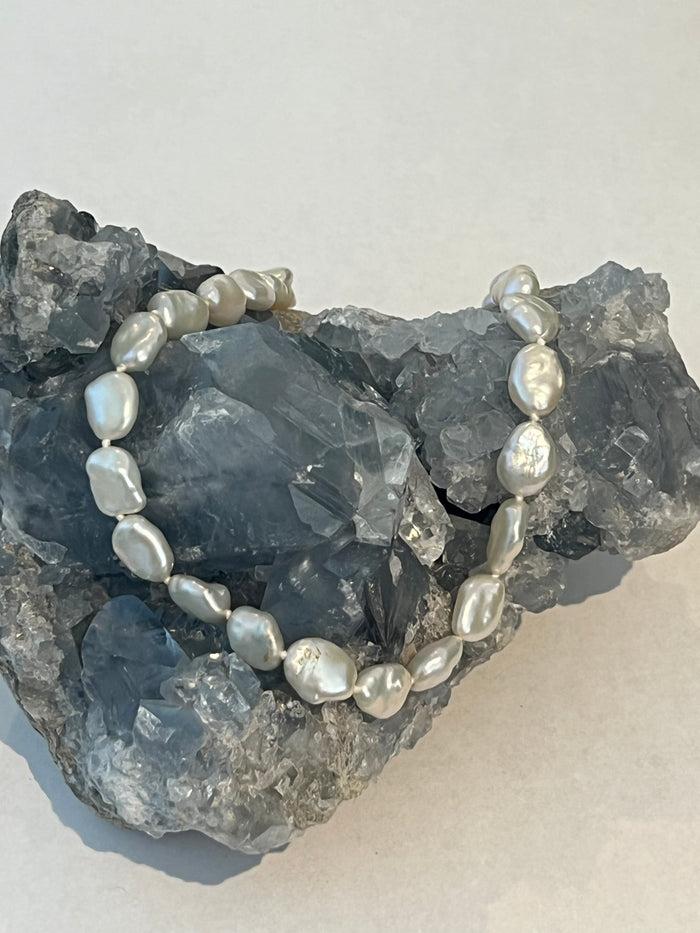 Jnb Large Pearl Necklace