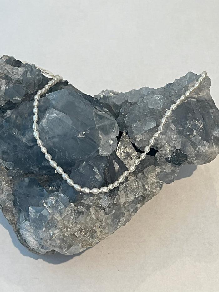 Jnb Medium Pearl Necklace