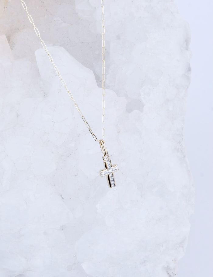 jnb Pave Diamond Cross on Florence Chain