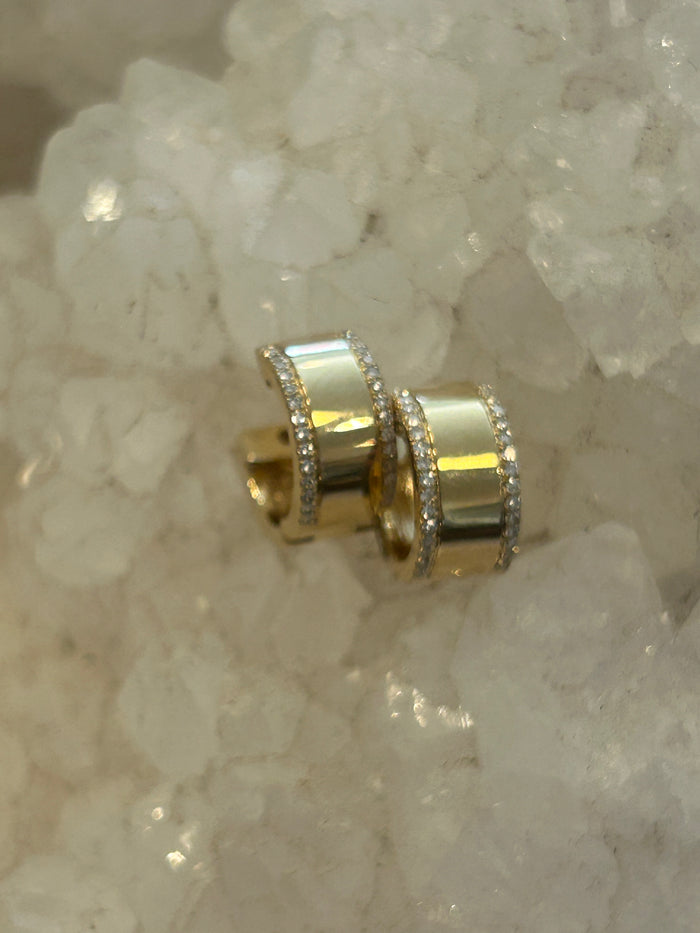 jnb Pave Diamond Double Row Huggies