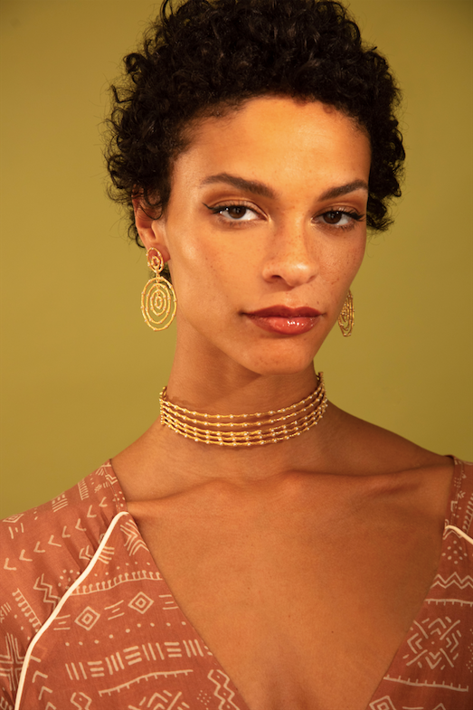 Joanna Laura Constantine STATEMENT FEMININE WAVES CHOKER WITH MINI PEARLS