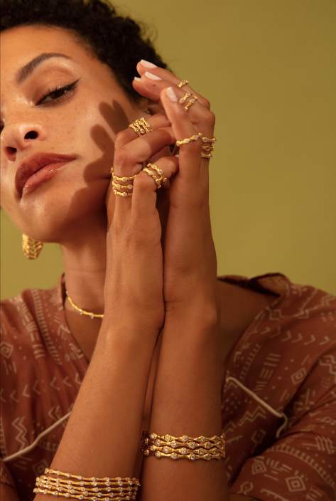 Joanna Laura Constantine STATEMENT FEMININE WAVES CUFF WITH HANDSET STONES