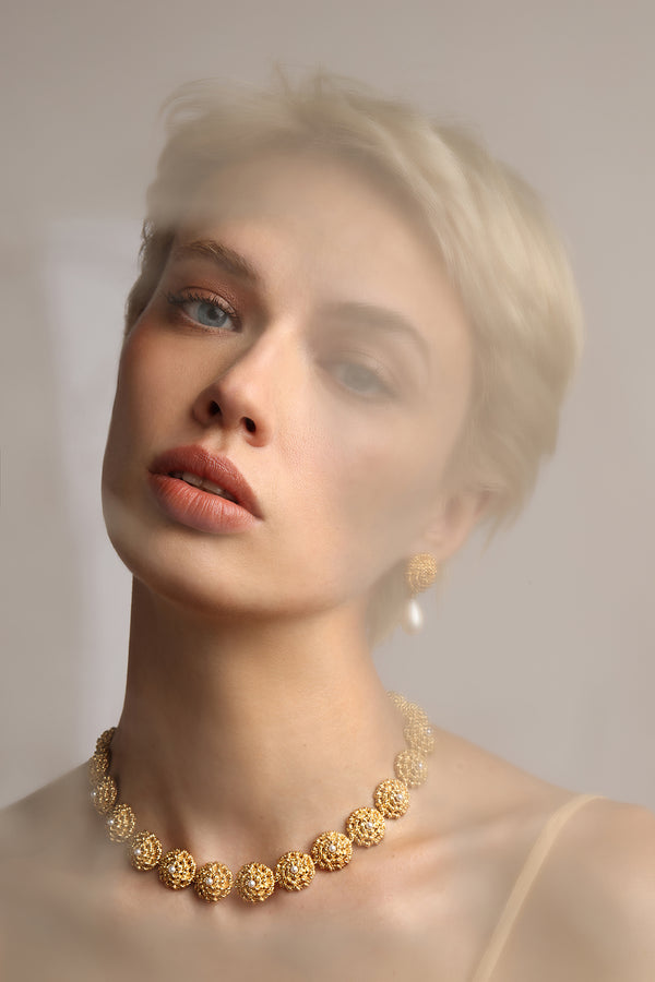 Joanna Laura Constantine STATEMENT TWISTED WIRE NECKLACE WITH MINI PEARLS