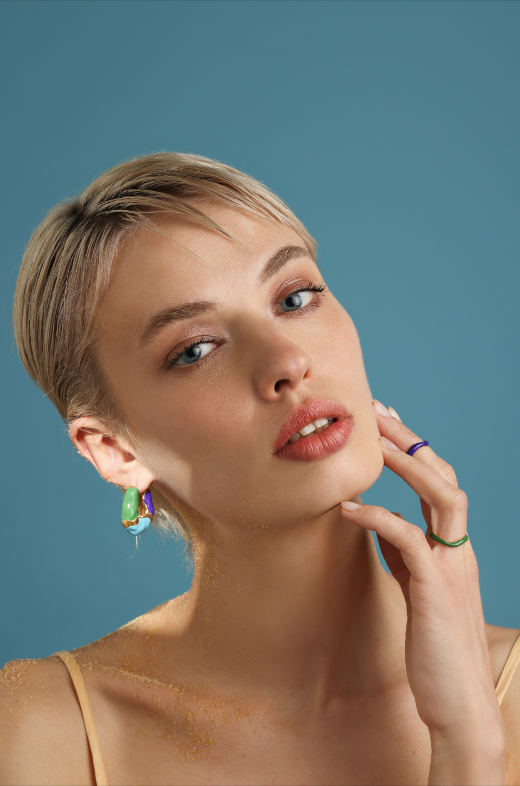 Joanna Laura Constantine STATEMENT WAVES HOOP WITH MULTI COLORED ENAMEL