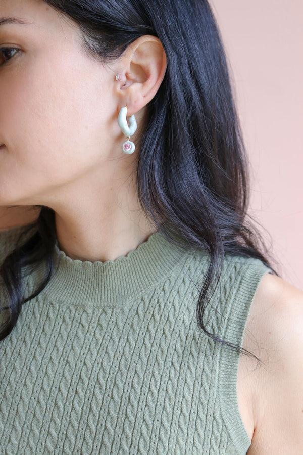 Joanna Laura Constantine WAVE HOOP EARRINGS WITH ENAMEL AND DANGLING STONE