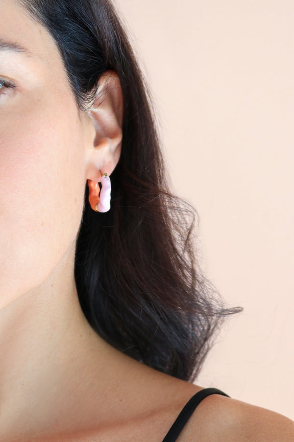 Joanna Laura Constantine WAVE HOOP EARRINGS WITH ENAMEL