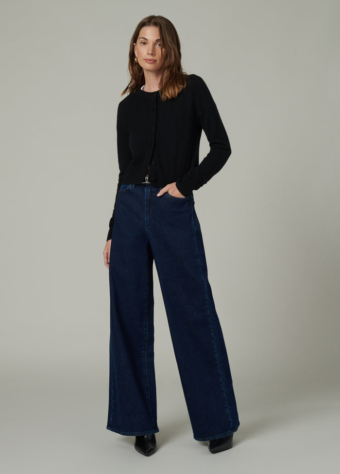 joe's THE MIA PETITE CINEMA