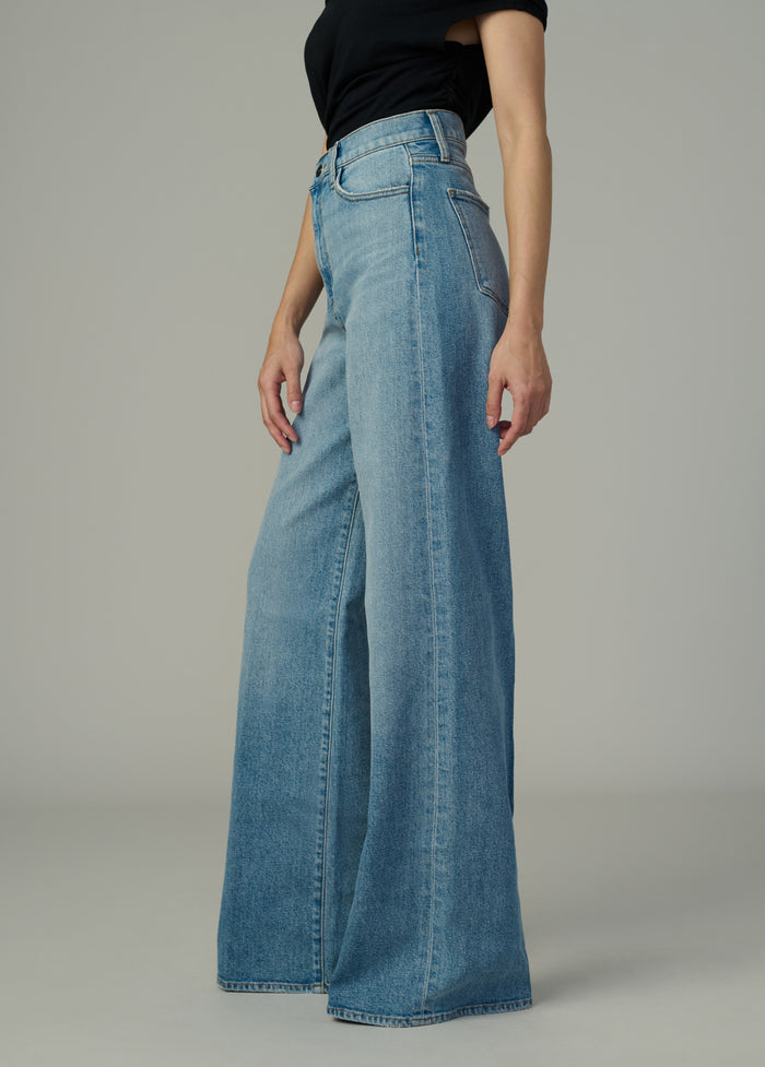 Joe's THE MIA PETITE VISIONARY