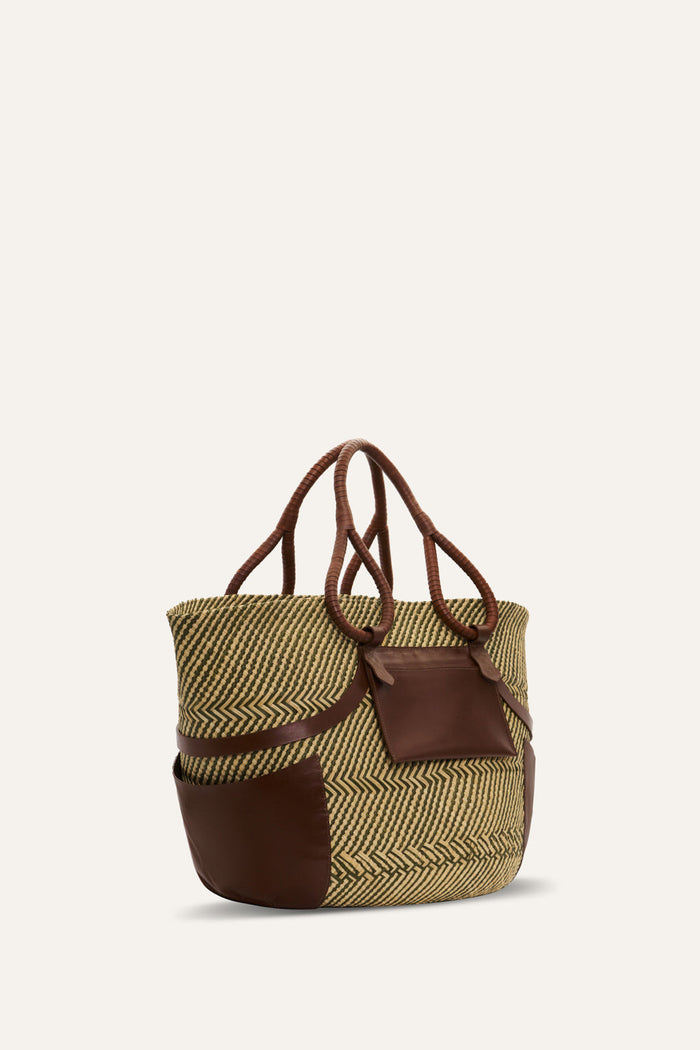 Johanna Ortiz En La Mar Tote Bag