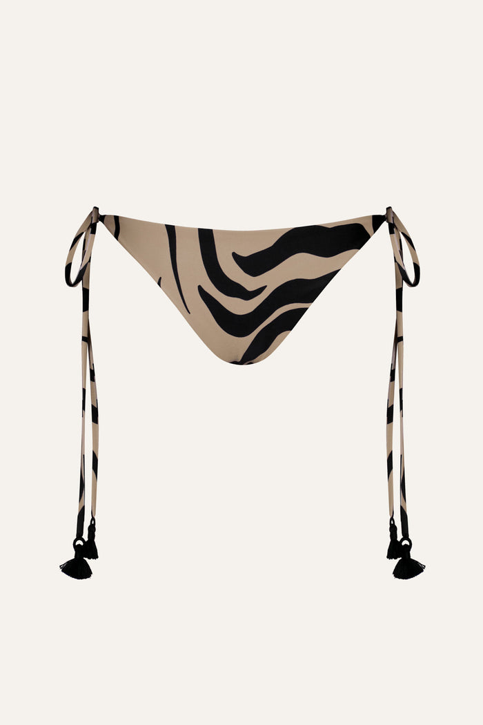 johanna ortiz Sagrado Bikini Bottom