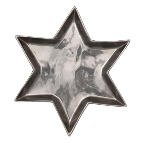 john derian Etoile Side Plate (Platinum Interior) Add to cart Assiette à Dessert (Intérieur Platine) Details 9.4" Diameter 1" Deep Please note this piece is not food safe Black Terra Cotta with White Enameled Glaze Each item