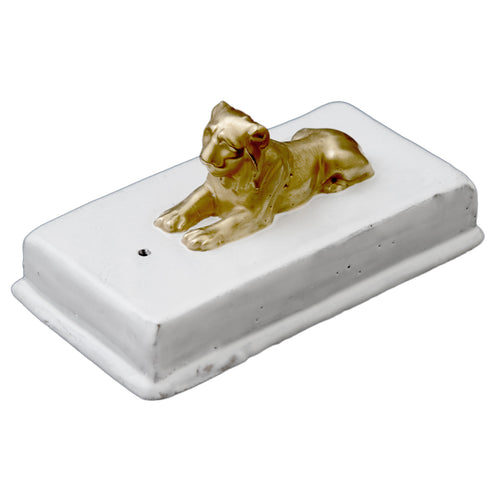 john derian Gold Lion Incense Burner Add to cart Encensoir Lion Details 5.1" Length x 2.8" Width x 2" Height Black Terra Cotta with White Enameled Glaze Each item will feature unique variations Made in Paris Care Dishwasher safe