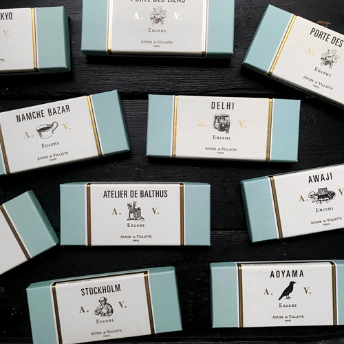 John Derian Hollywood Incense Add To Cart Contains Scents Of Iris Patchouli Cedarwood Eucalyptus And Southern California Vegetation. Details 6" X 2.5" X .7" Each Box contains 125 Sticks. 30 Minute Burn Time. 100% Natural. Care