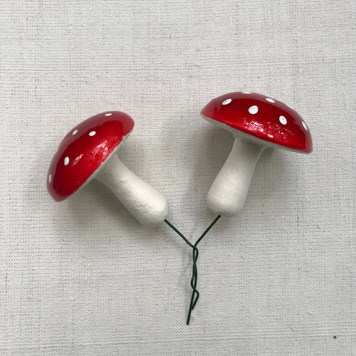 john derian Large 2-Piece Nostalgic Cotton Mushroom Twist-Tie Ornament Set Add to cart All Holiday ornaments and items are final sale and are not eligible for return or exchange.  Details 2.25" W x  2.5" H  Set of 2 fastene