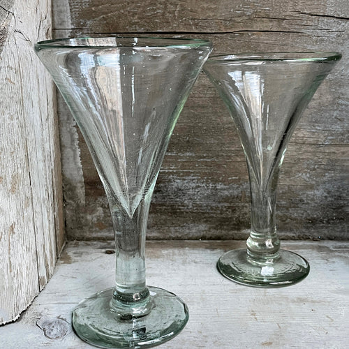 john derian Martini Glass Add to cart Details 3.75" W x 6-6.5" H Recycled Glass Handblown Each item will feature unique variations Made in France Tunisia and Turkey Please note that because this item is handmade the dimension