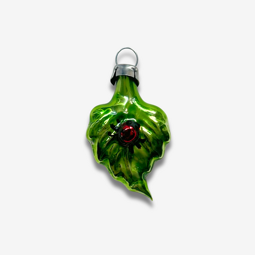 john derian Nostalgic Mini Leaf with Lady Bug Ornament Add to cart All Holiday ornaments and items are final sale and are not eligible for return or exchange.  A tiny treasure from Nostalgie this mini leaf with a tiny lady bug