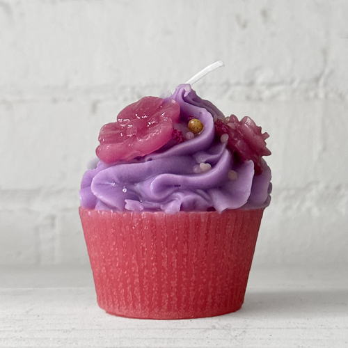 john derian Purple Frosting with Light Purple Flowers Cupcake Candle Add to cart Details 2.5" W x 3" H Paraffin Wax Each item will feature unique variations Made in Italy Care Remove All Paper Before Burning. Not intended for ch