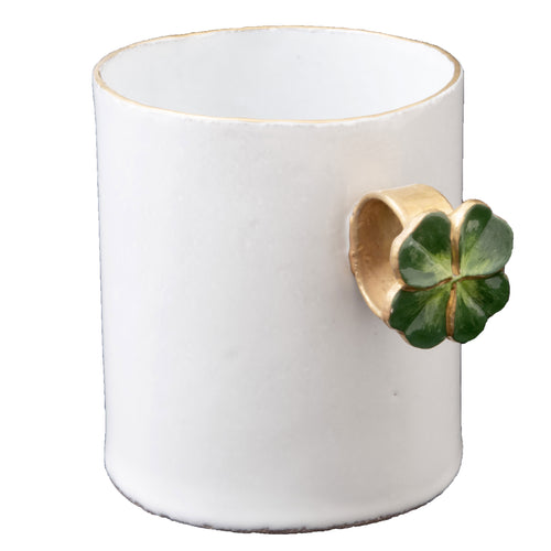 john derian Serena Chance Ring Cup Add to cart Tasse Details 4.1" x 2.9" x 3.3" Black Terra Cotta with White Enameled Glaze Each item will feature unique variations Made in Paris Care Dishwasher safe on a moderate wash cycle. No
