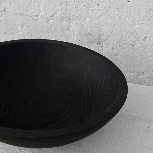 John Derian Spencer Peterman Black Ebonized 13" Oval Bowl (No. PB2407) Add To Cart Details Approx. 13" W X 12" L X 4" Deep Black Ebonized Wood Each Item Will Feature Unique Variations Made In MA Care Hand Wash With Mild Soap And