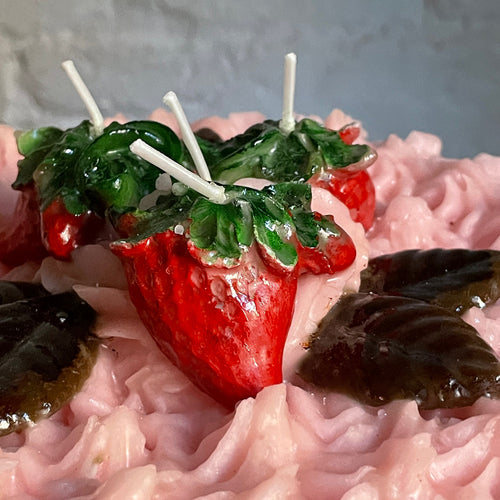 John Derian Torta Al Cartoccio Rosa Chocolate Cake With Strawberries Add To Cart Details 7.5" W X 3" H Paraffin Wax Each Item Will Feature Unique Variations Made In Italy Care Remove All Paper Before Burning. Not Intended For Ch