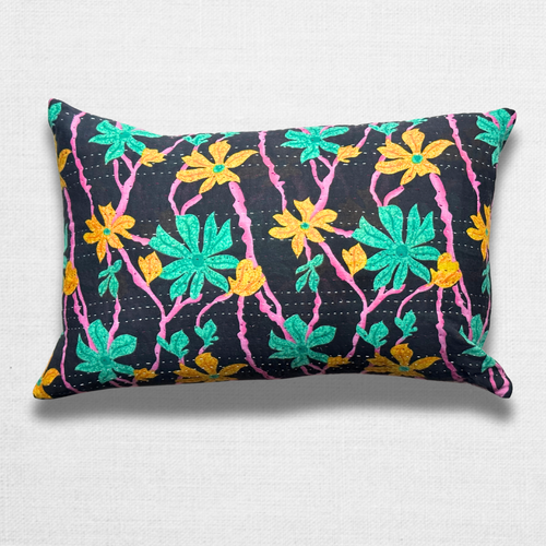 john derian Vintage Sari Pillow (JFP-01) Add to cart Jeanette Farrier curates exquisite vintage cotton sari fabrics from India resulting in her exceptional line of kantha pillows and blankets. This one-of-a-kind pillow is a uniq