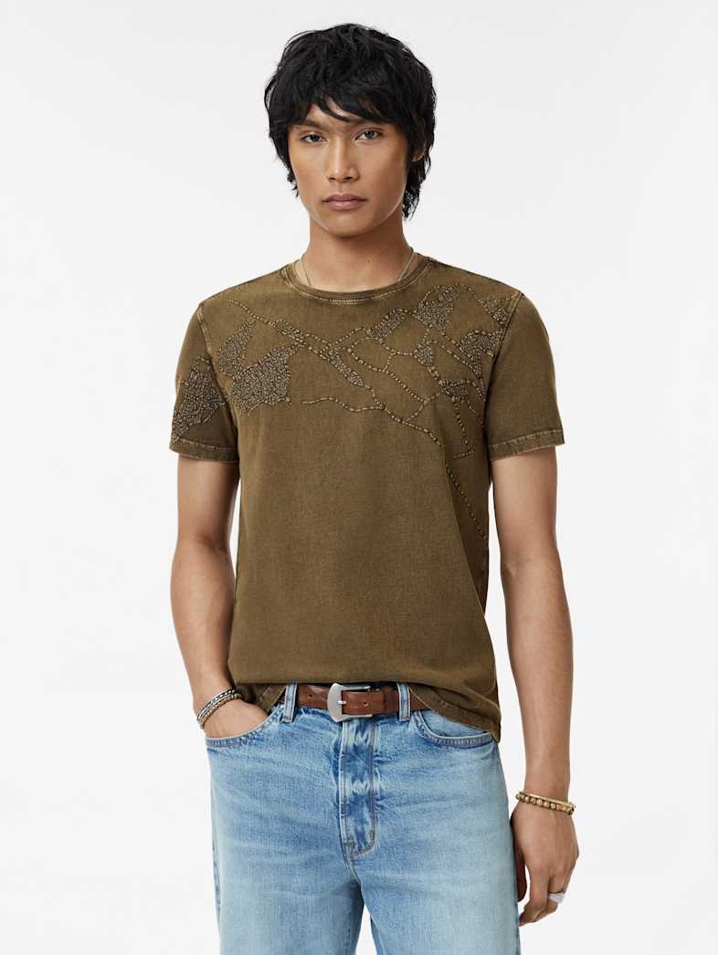 John Varvatos DESERT MOUNTAIN EMBROIDERY TEE Clothing Tops Graphic Tees DESERT MOUNTAIN EMBROIDERY TEE CELEDON