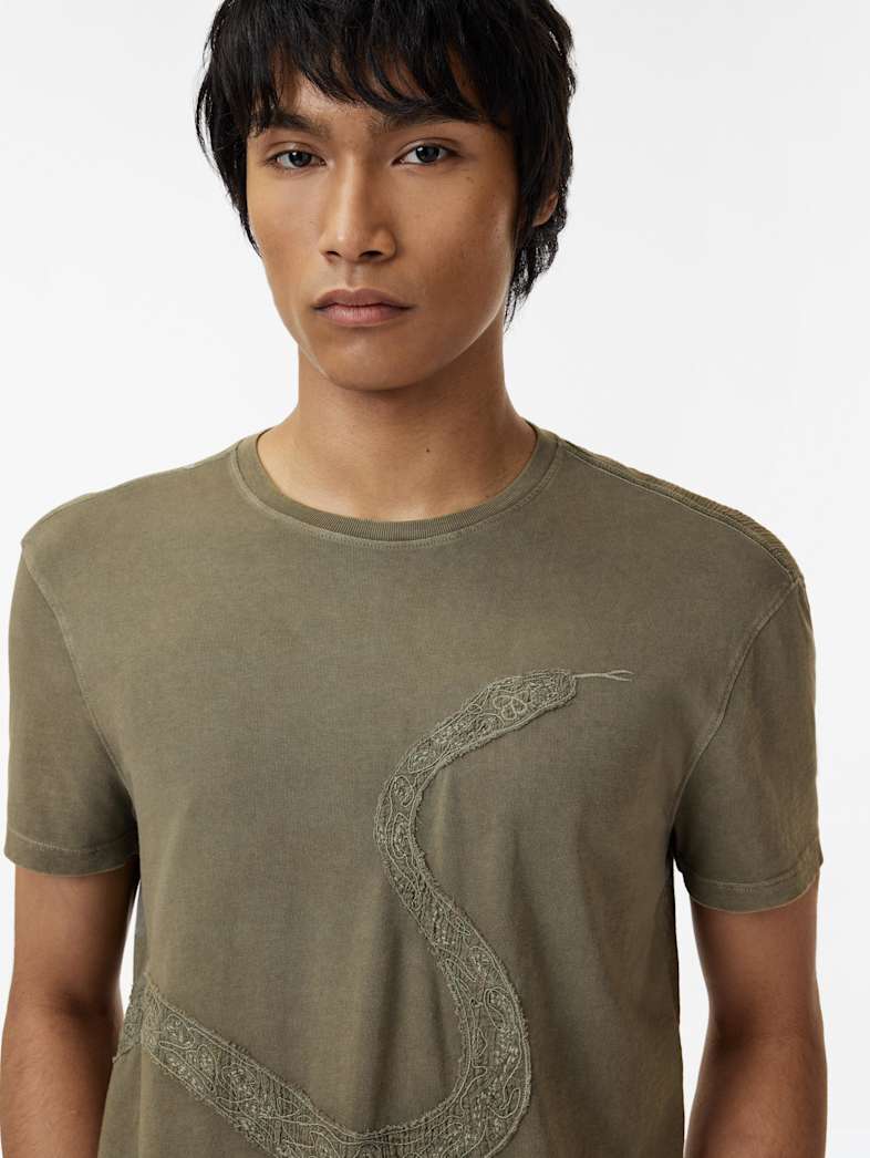 John Varvatos EMBROIDERY SNAKE TEE Clothing Tops Graphic Tees EMBROIDERY SNAKE TEE LICHEN GREEN