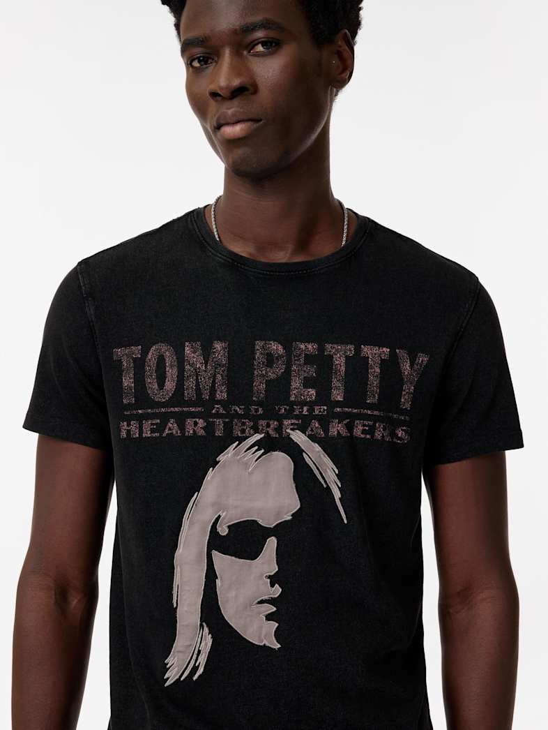 John Varvatos TOM PETTY APPLIQUE TEE Clothing Tops Graphic Tees TOM PETTY APPLIQUE TEE BLACK