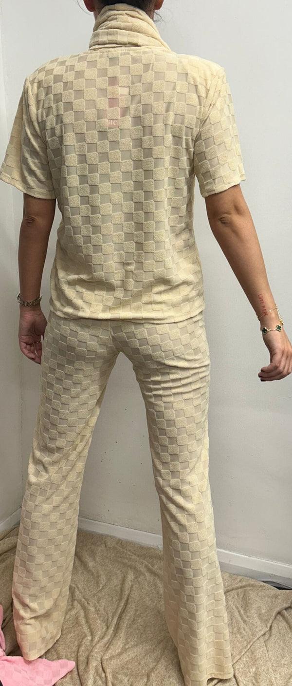 John Varvatos Buttermilk T-Shirt Towelling Square Print Scarf Suit