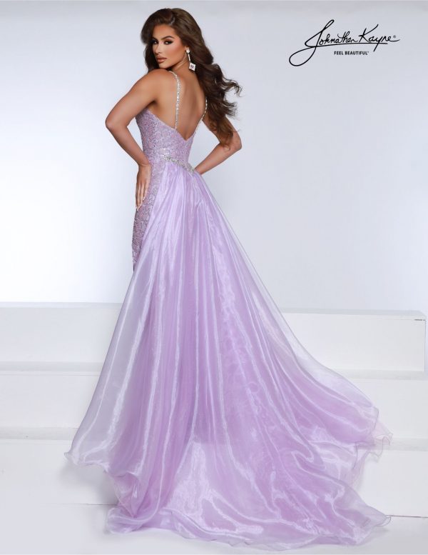 Legends Of The Runway DKS2 – KARA SAUN